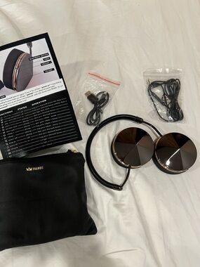 Frends Rose Gold Disc Headphones with Carry Pouch Bluetooth
